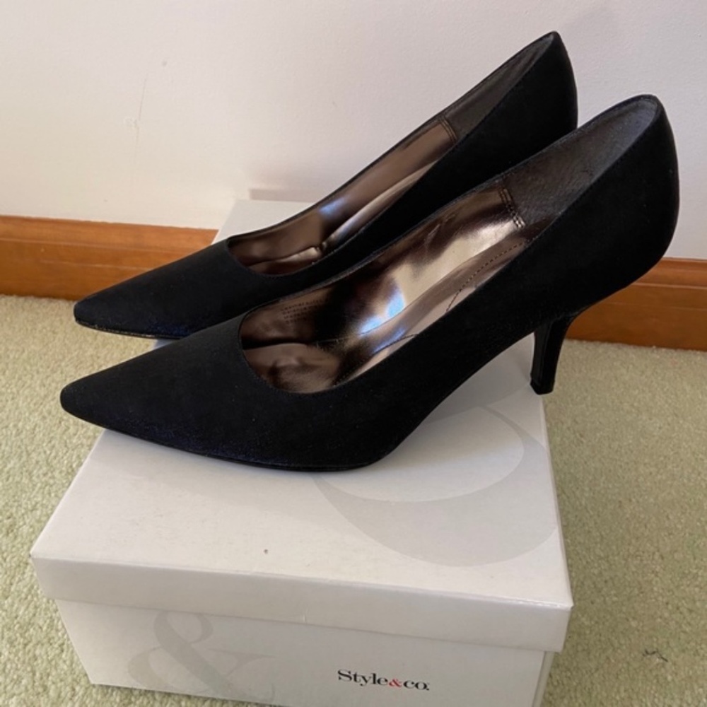 Style & Co Black Satin Pumps - Size 7.5